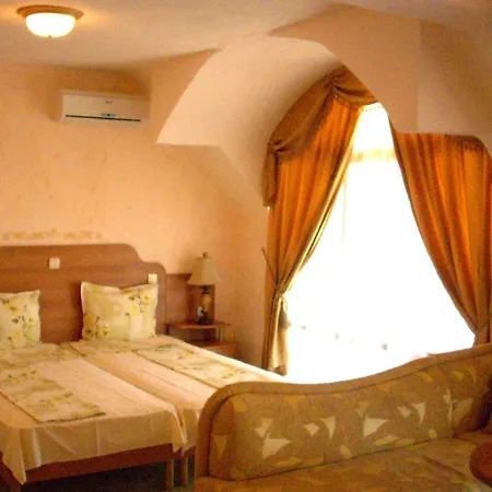 ホテル Family Tropicana ラヴダ