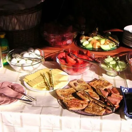 Family Tropicana فندق 2*