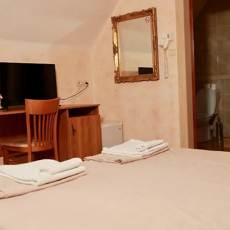 Family Tropicana 2* ラヴダ