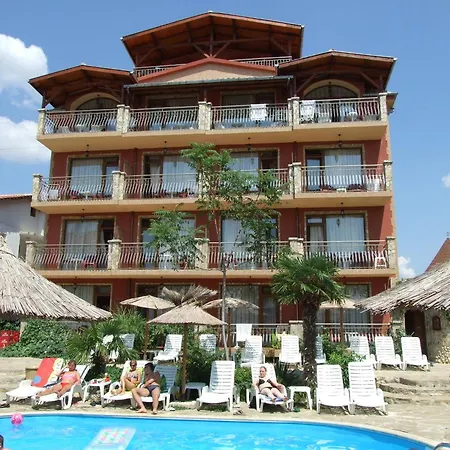 Отель Family Tropicana