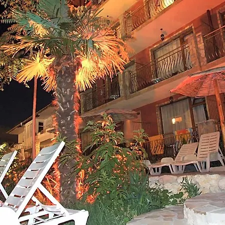 Family Tropicana 2*