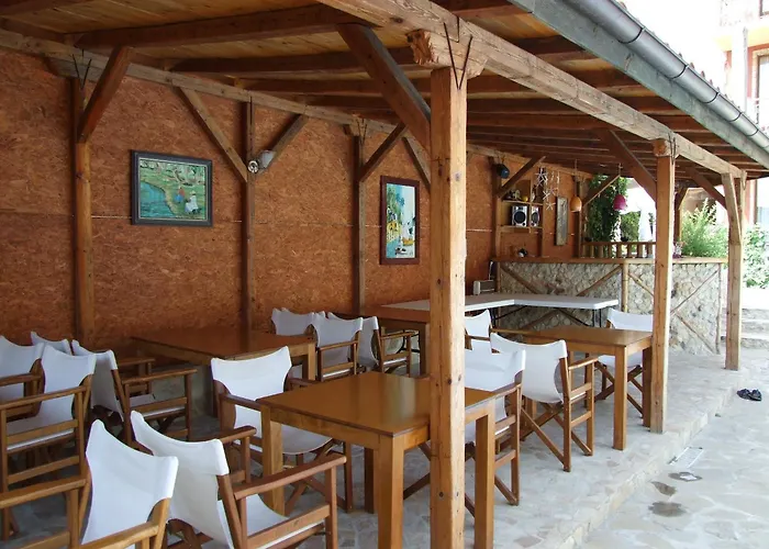 Отель Family Tropicana Равда