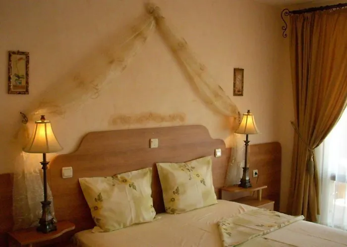 Family Tropicana Отель 2*